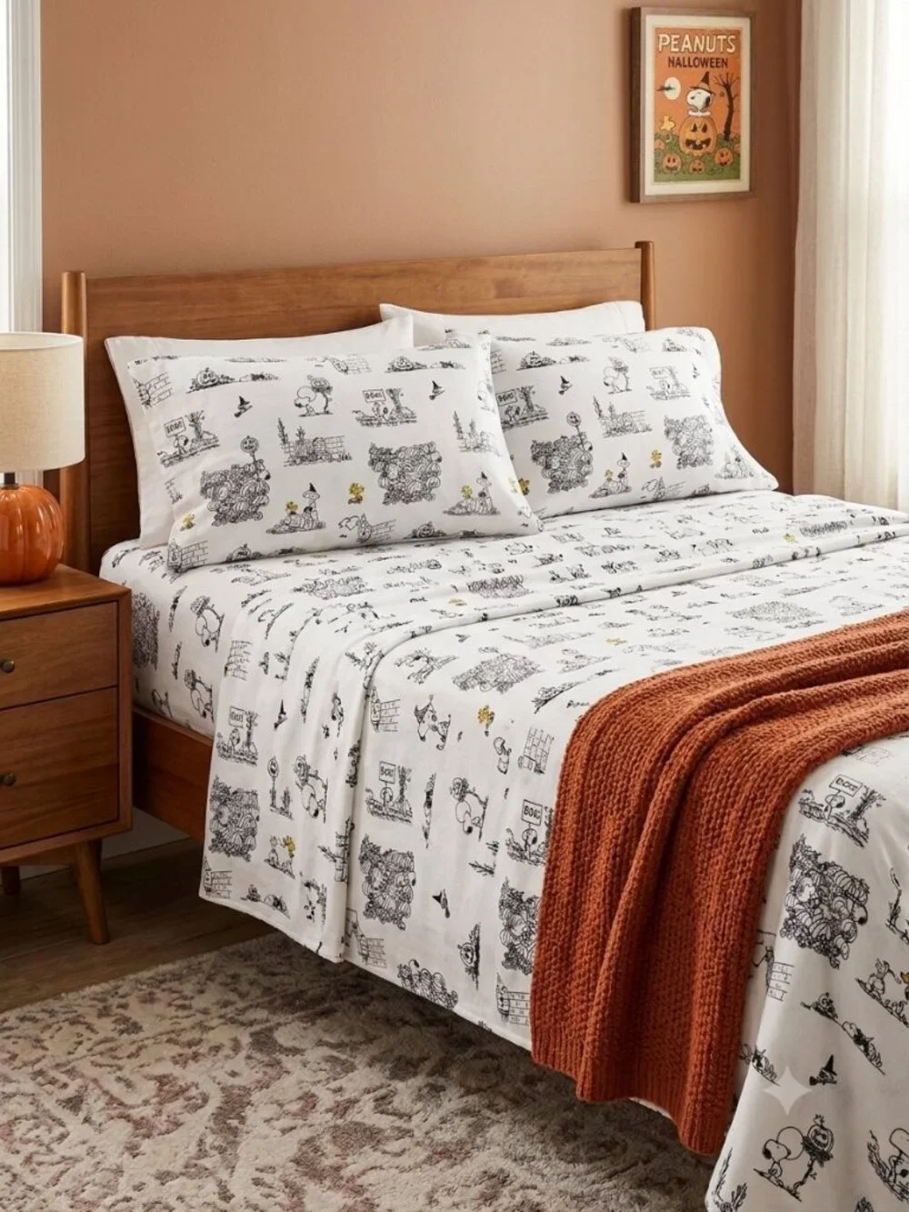 NWT! Peanuts Snoopy Halloween Pumpkin King Sheet Set